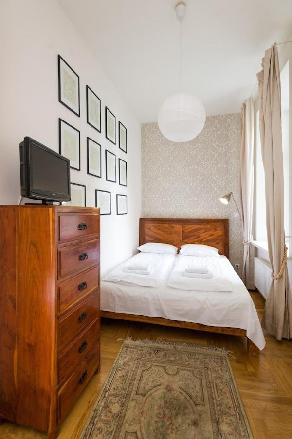 Yourplace Central Apartments Krakow Bagian luar foto