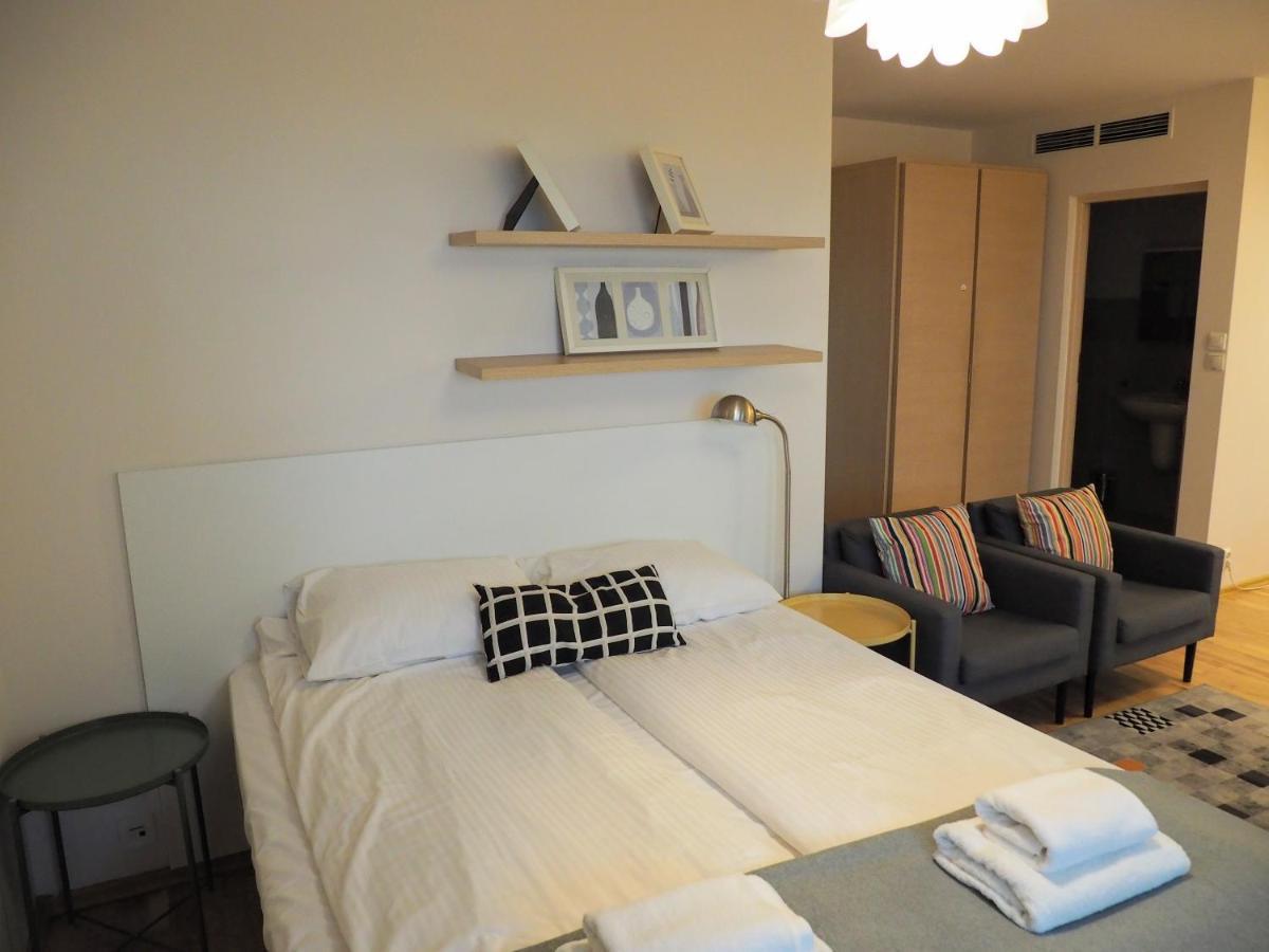 Yourplace Central Apartments Krakow Bagian luar foto