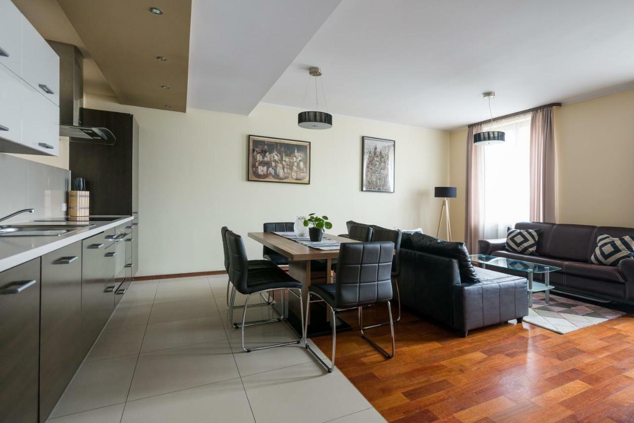 Yourplace Central Apartments Krakow Bagian luar foto